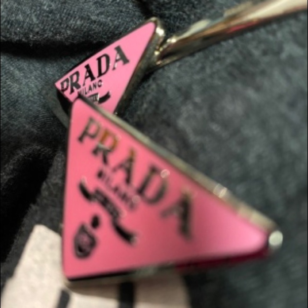 Prada hair clippers